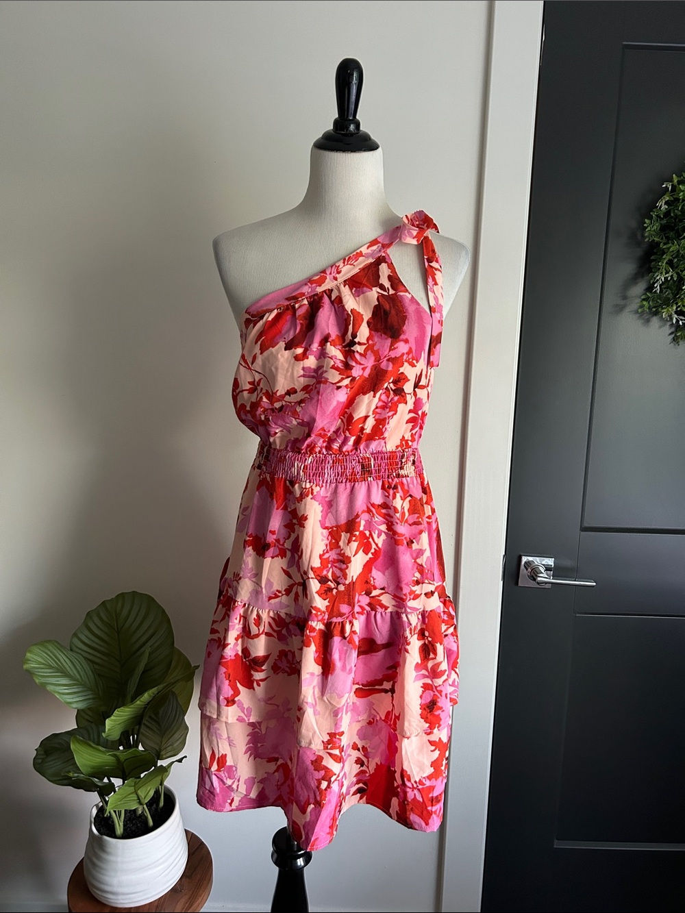 🆕Size S 🌸🌺 One-Shoulder Pink Red Floral Summer Dress
